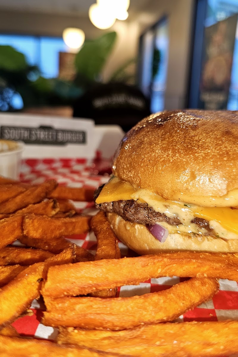 South St. Burger Photos 2